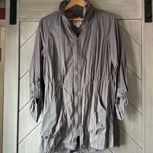 Water resistant utility coat